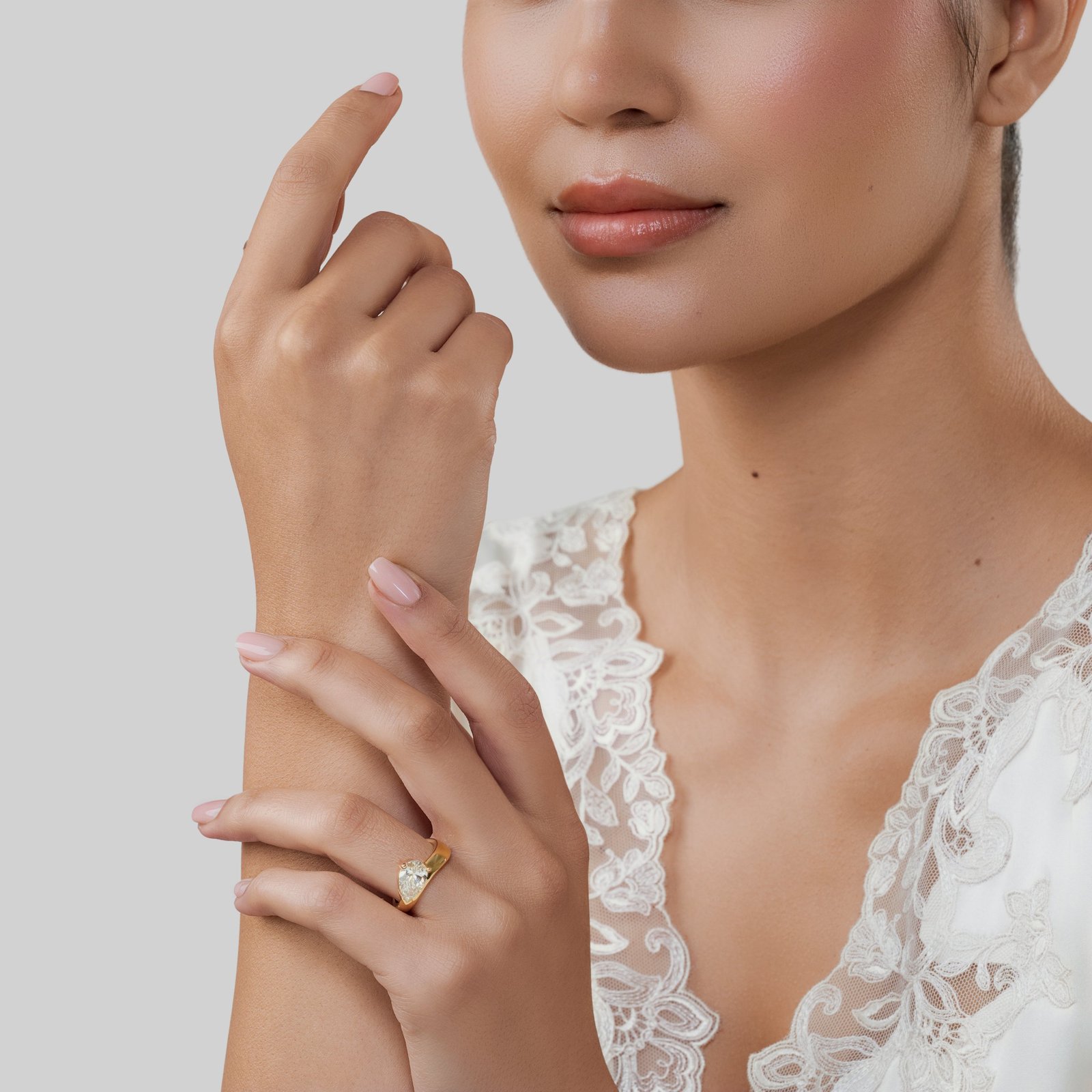 18K Gold Pear-Cut Diamond Wave Ring - Image 5